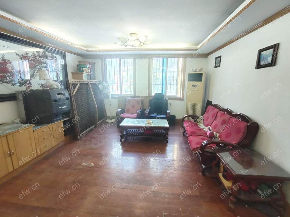 景秀苑精装3室  随时看房 拎包入住