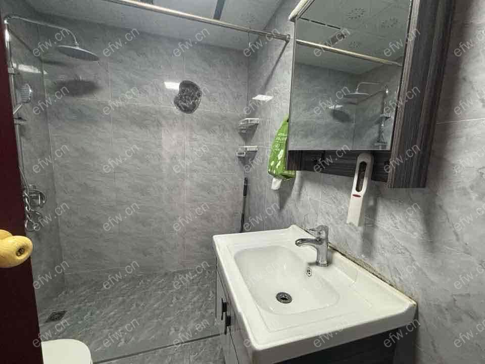 鸿桥苑 精装三房 中间楼层