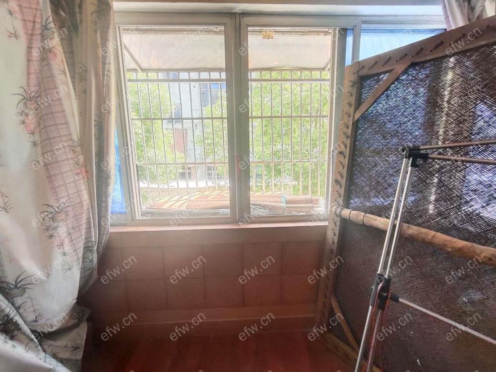 景秀苑精装3室  随时看房 拎包入住