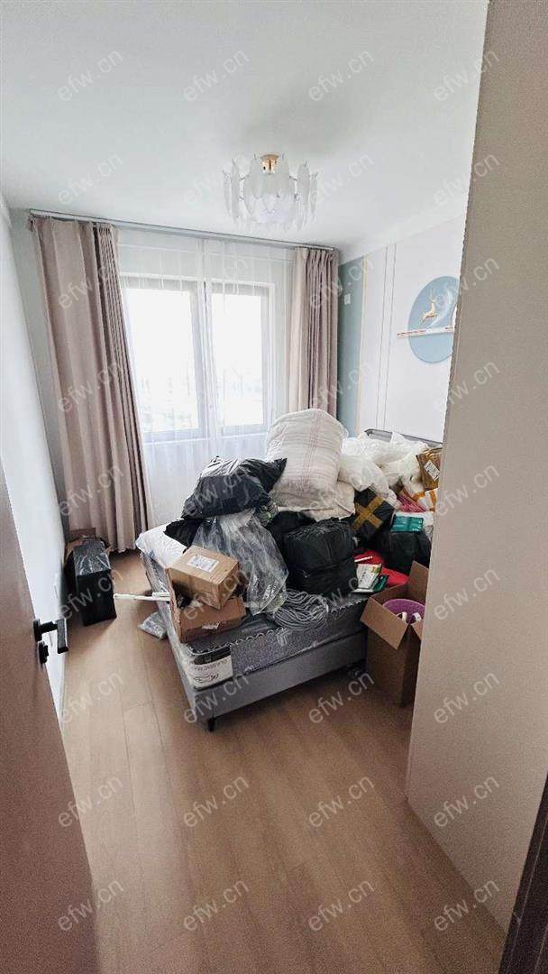 精装3房，全新家具 看中可谈.......