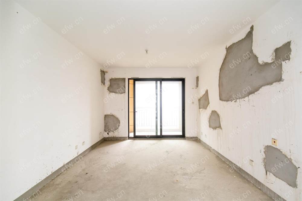中建溪岸观邸 毛坯2房 楼层好 看中可谈