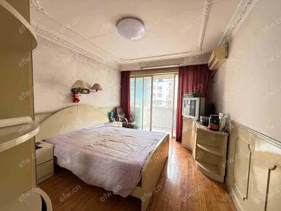 荷花里精装3室  随时看房 拎包入住