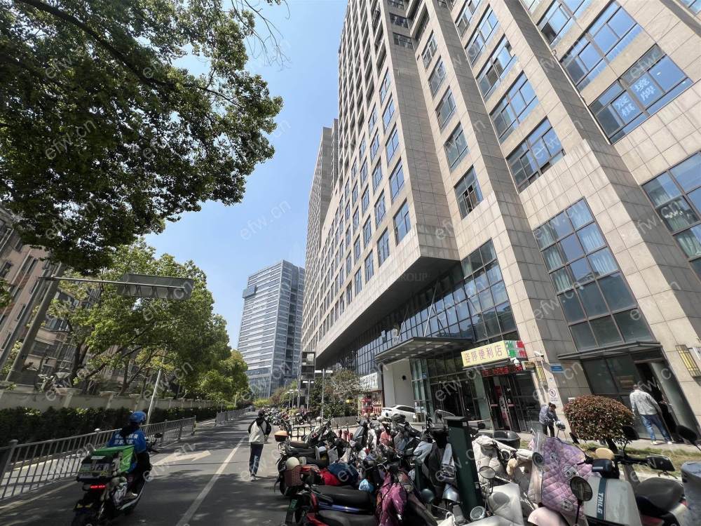 复试公寓精装修卫生间有窗户朝西北方向全明