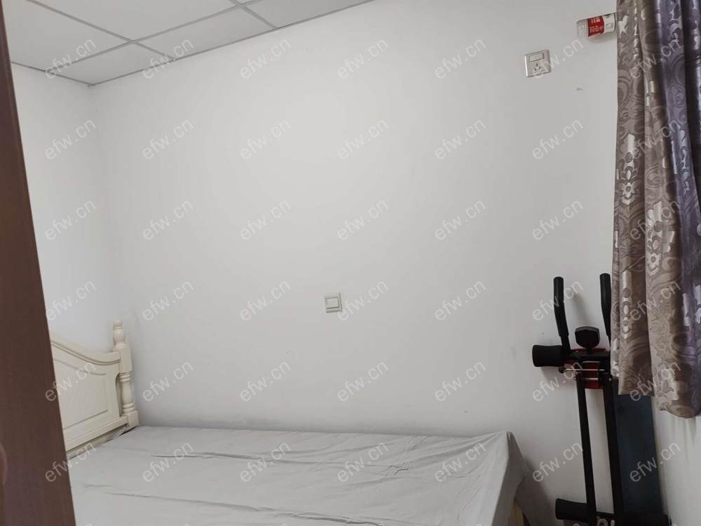 精装一室，房东诚心出租