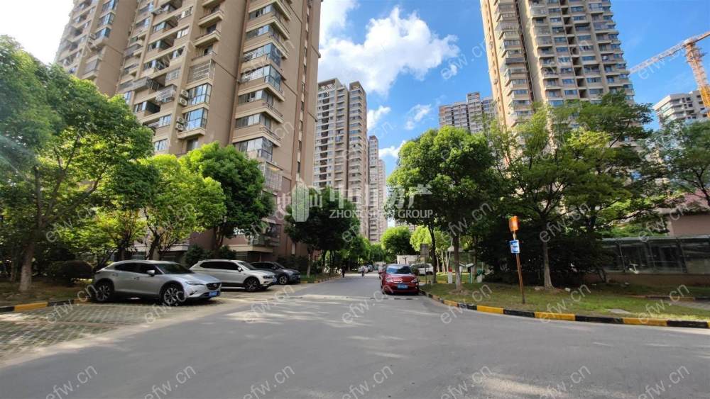 房型正气毛坯 看房方便