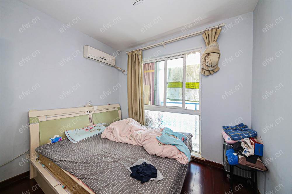 village room房 全明户型 另送家电