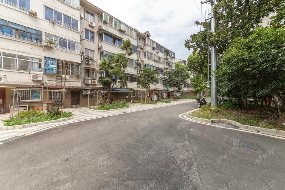 盛岸一村  简装2房 近地铁口  房东诚售
