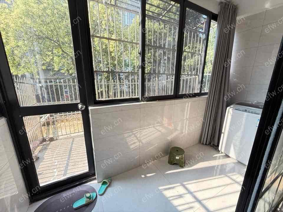 曹张新村精装2室  随时看房 拎包入住