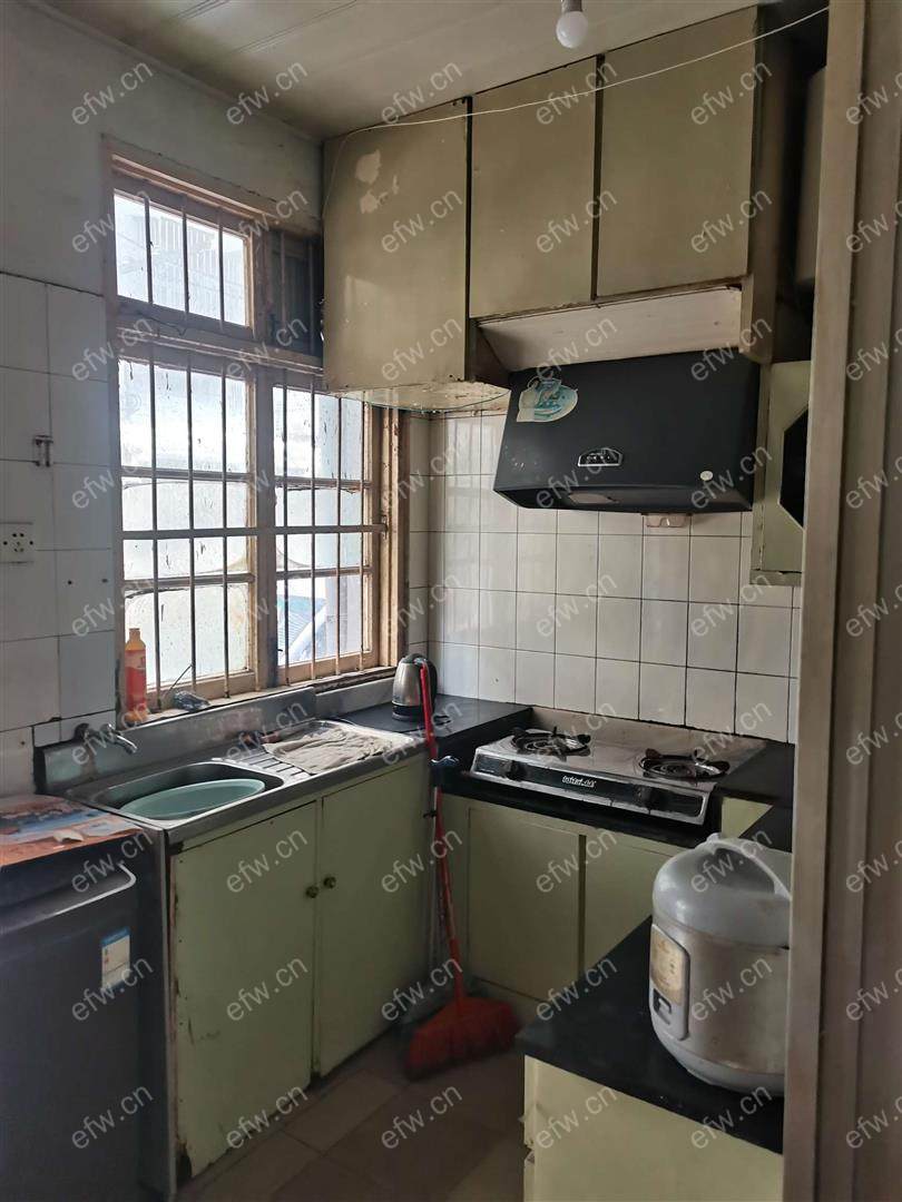 建设新村精装4室  随时看房 拎包入住