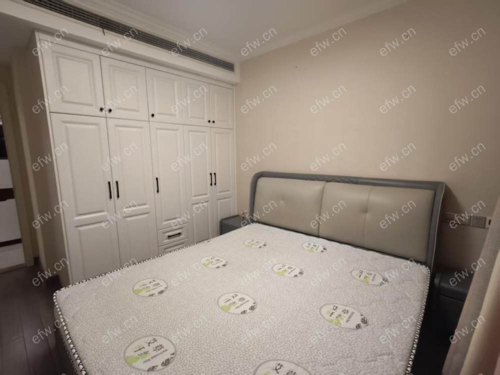精装三房带地暖