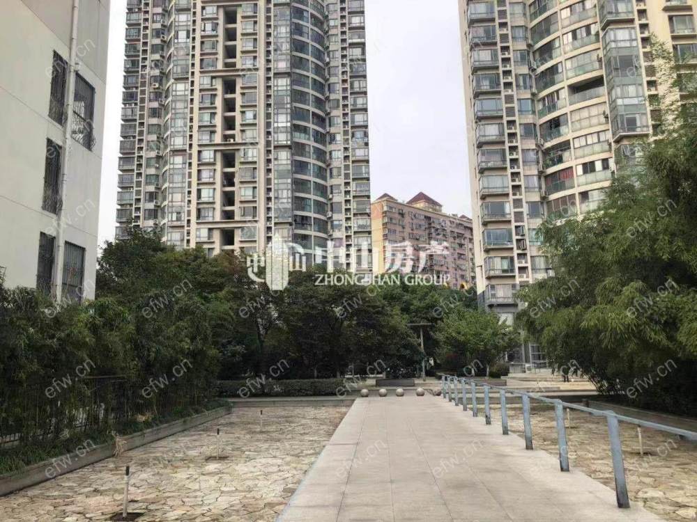 精装花了50万 诚心出售 看房预约