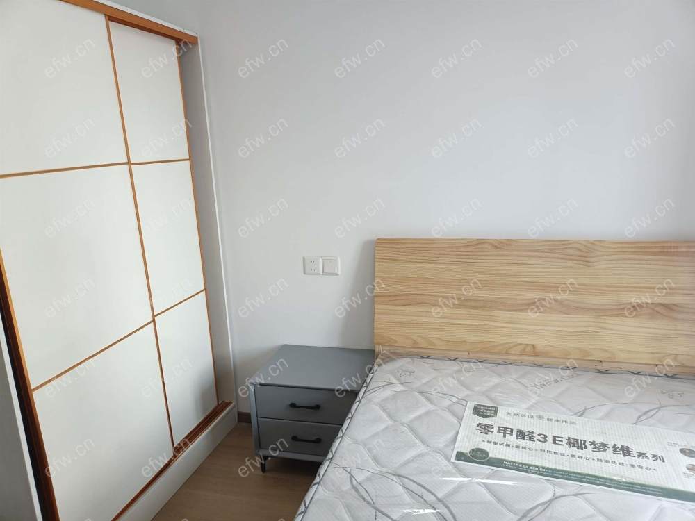 精装修出租