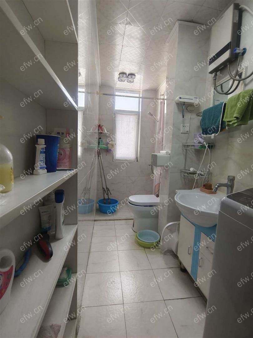 婚装全明东边户2房,刘潭二村 格局工整合理