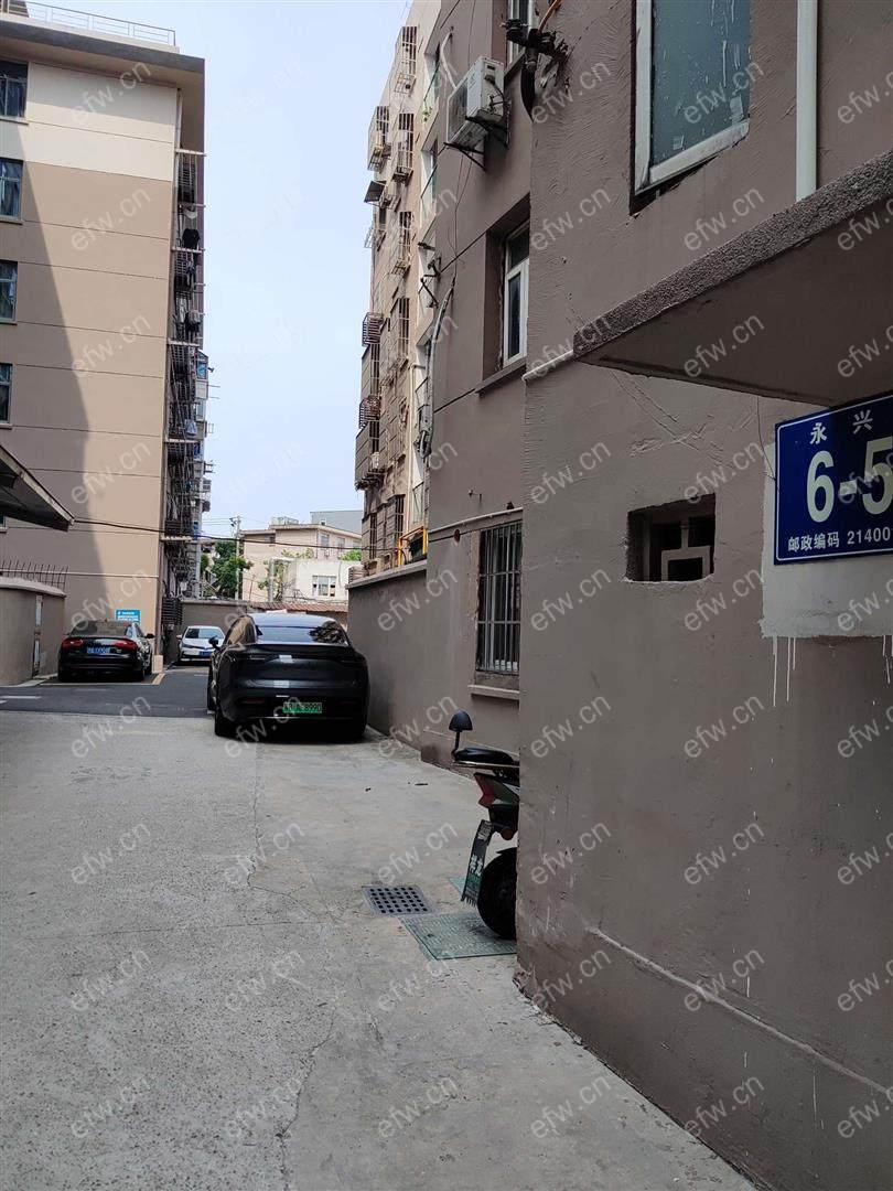 永兴巷精装一房一厅，尖顶带阁楼，拎包入住，朝阳地铁口