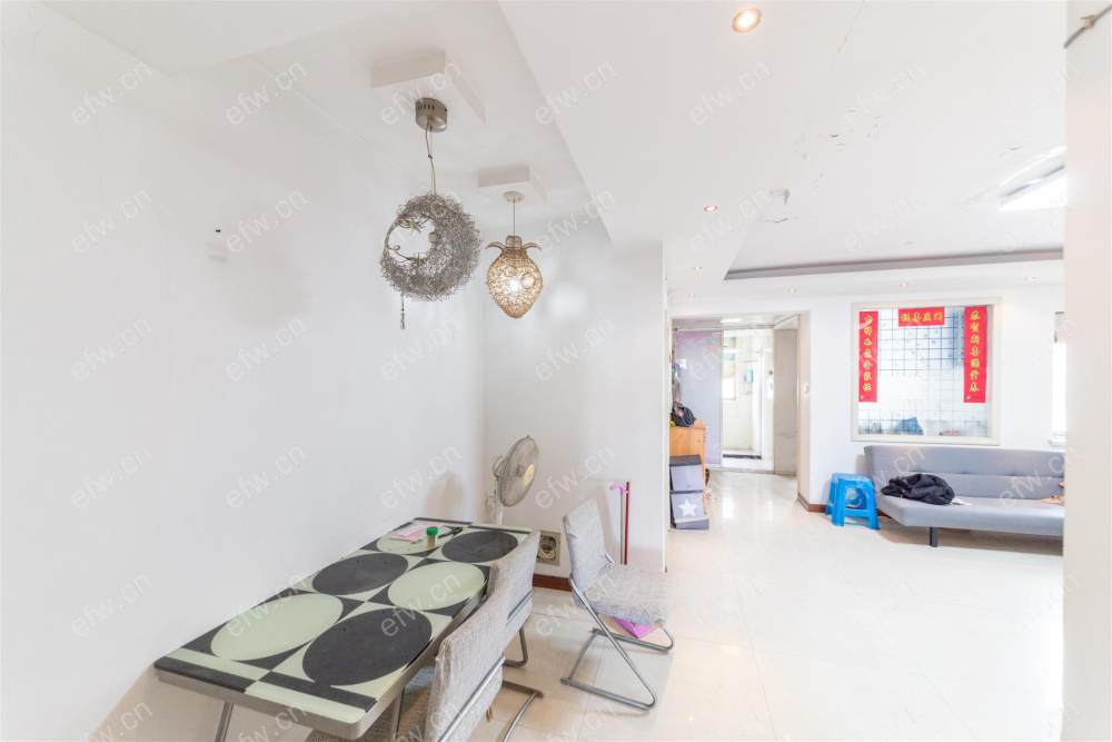 village   精装通透大room房 area平只要price万 家具家电全留