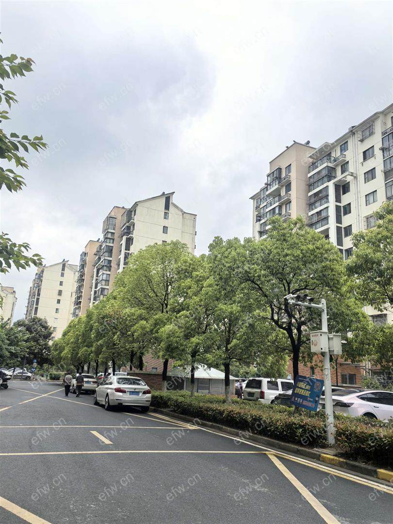 鑫龙家园 2室1厅