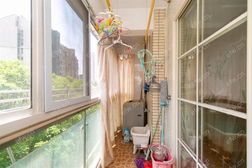 金色江南二期(颐景花园) 经典3房 东边