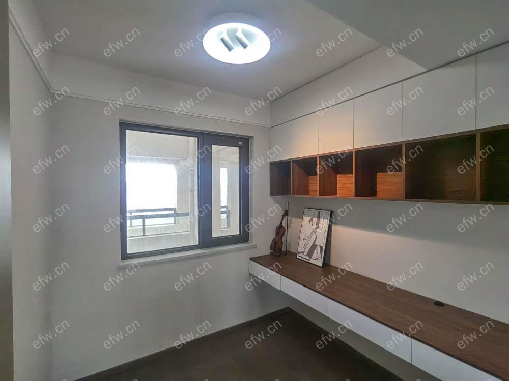 华发首府精装3室  随时看房 拎包入住