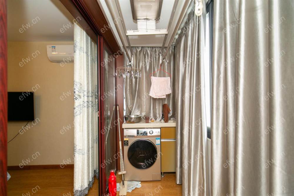 青山一村 2室1厅 中层 全新自住精装
