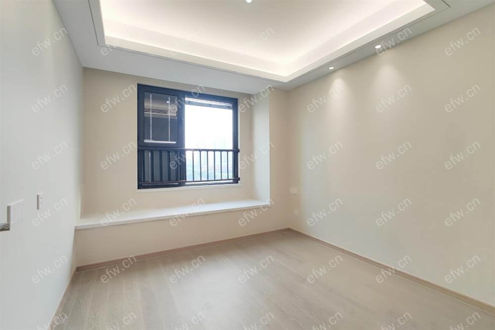 新城天一府 房东买后从没住过 看房密码 诚心出售