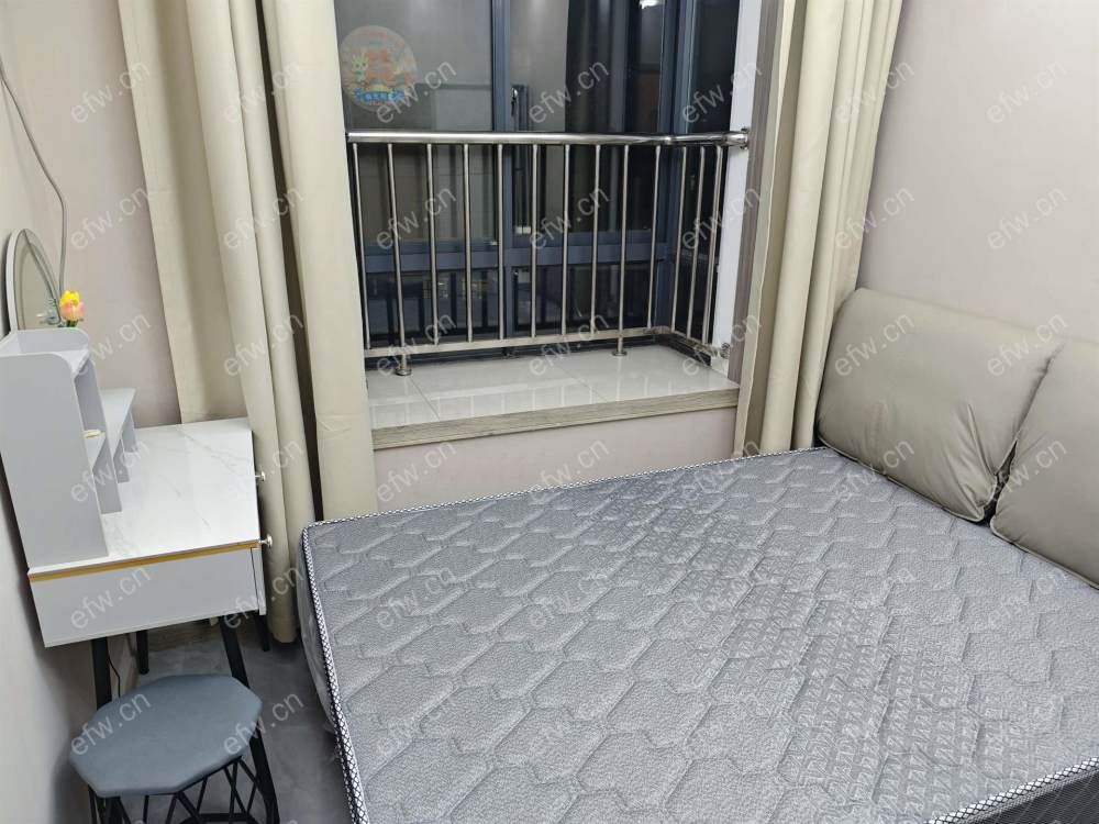 东风家园小区 精装修两室一厅一卫