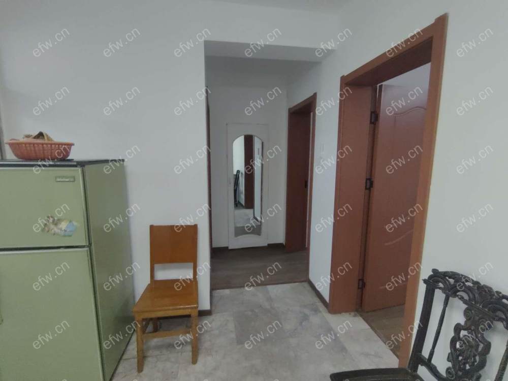 西横街南北通透三房 楼层好 拎包入住