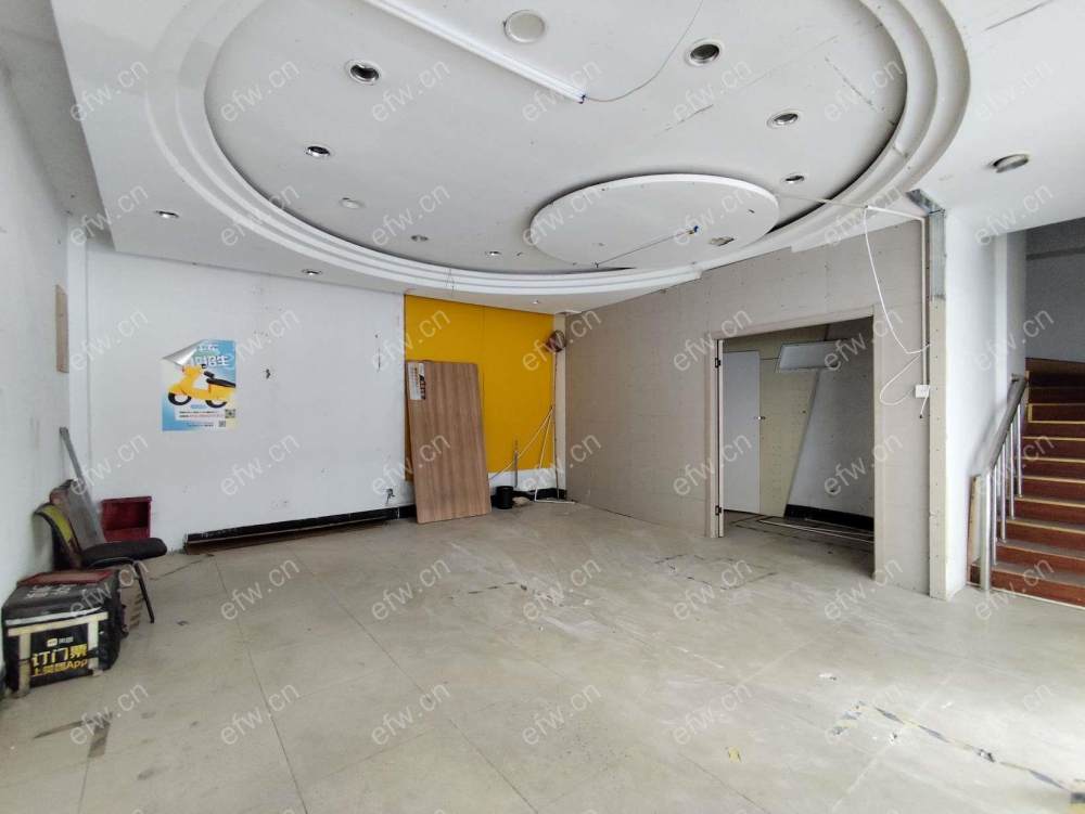 棚下街精装2室  随时看房 拎包入住