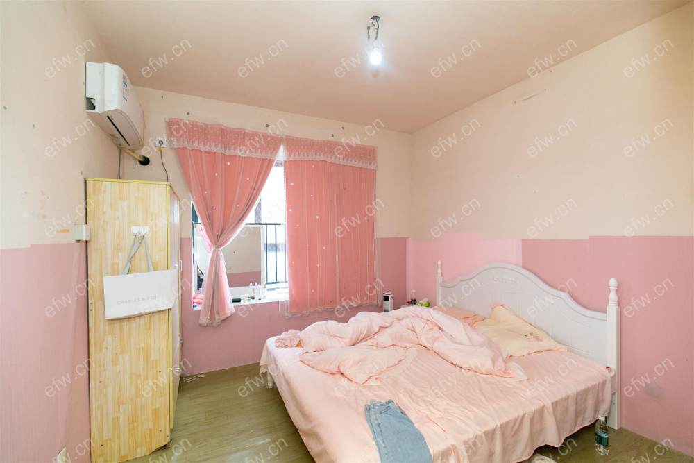 业主急售 village  双阳台 纯毛坯小room房 中间楼层！