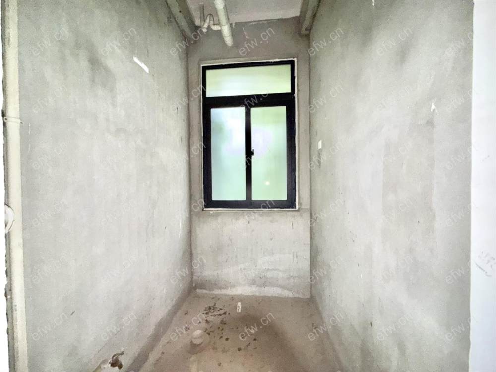 village 简装room房 位置 采光无敌 有土出 性价比高
