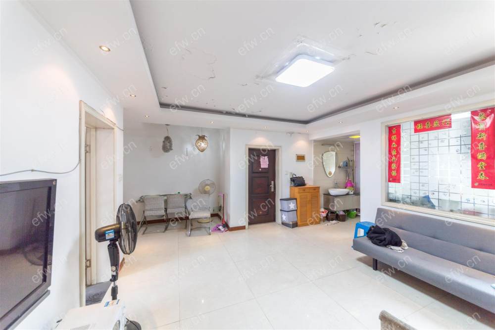village   精装通透大room房 area平只要price万 家具家电全留