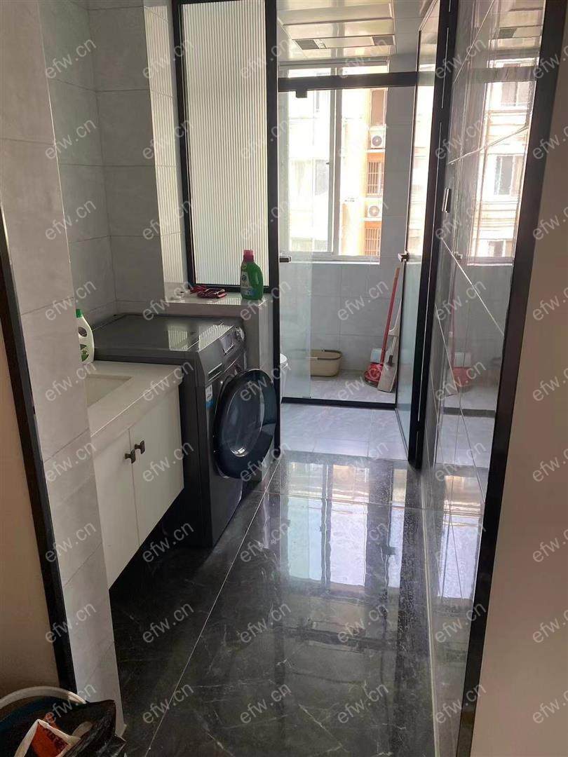 益明苑精装3室  随时看房 拎包入住
