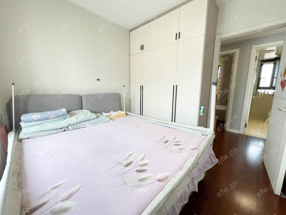 婚装全明东边户3房,万科天一玖著(凤天美庭) 格局工整合理