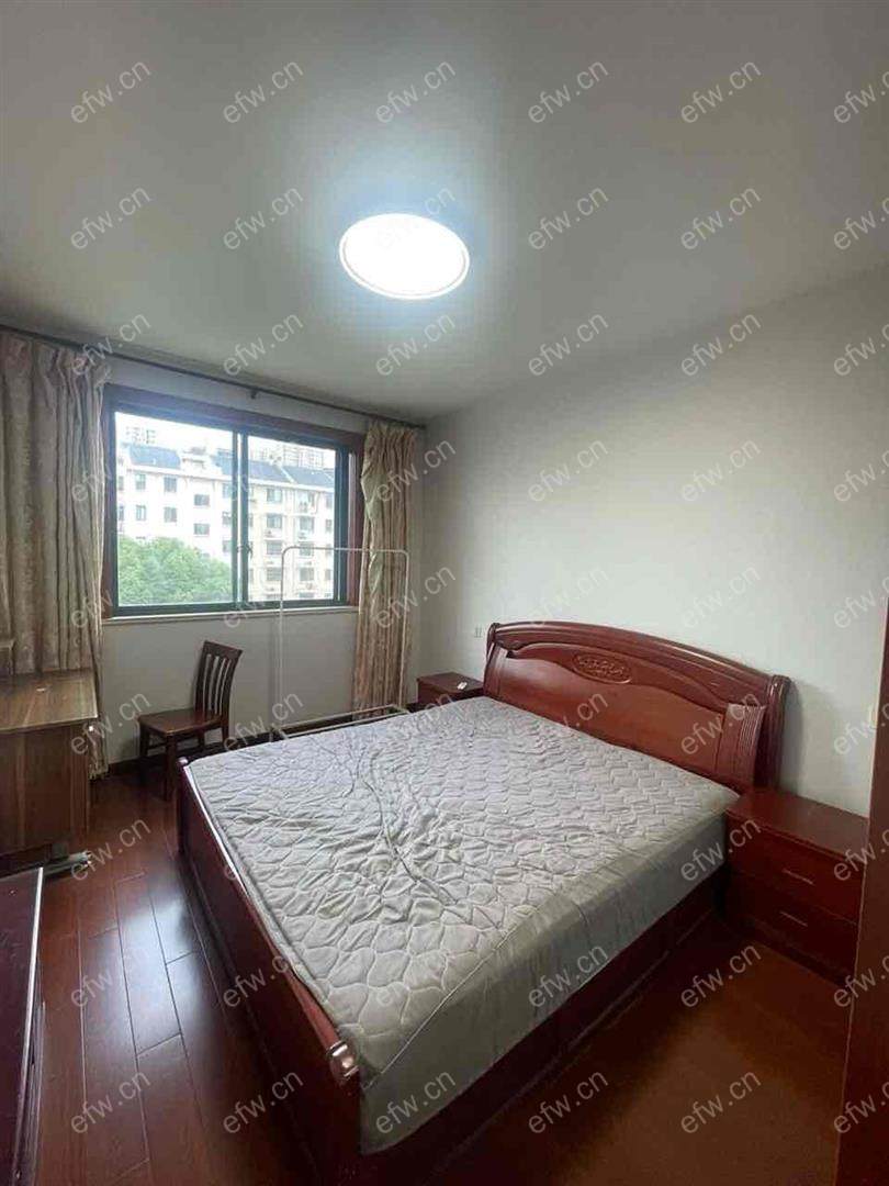 两房出租，设施齐全，拎包入住