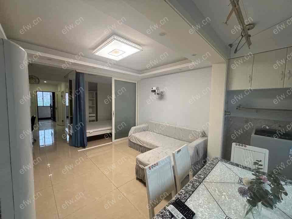 兴源北路638号（金马商城）精装1室  随时看房 拎包入住