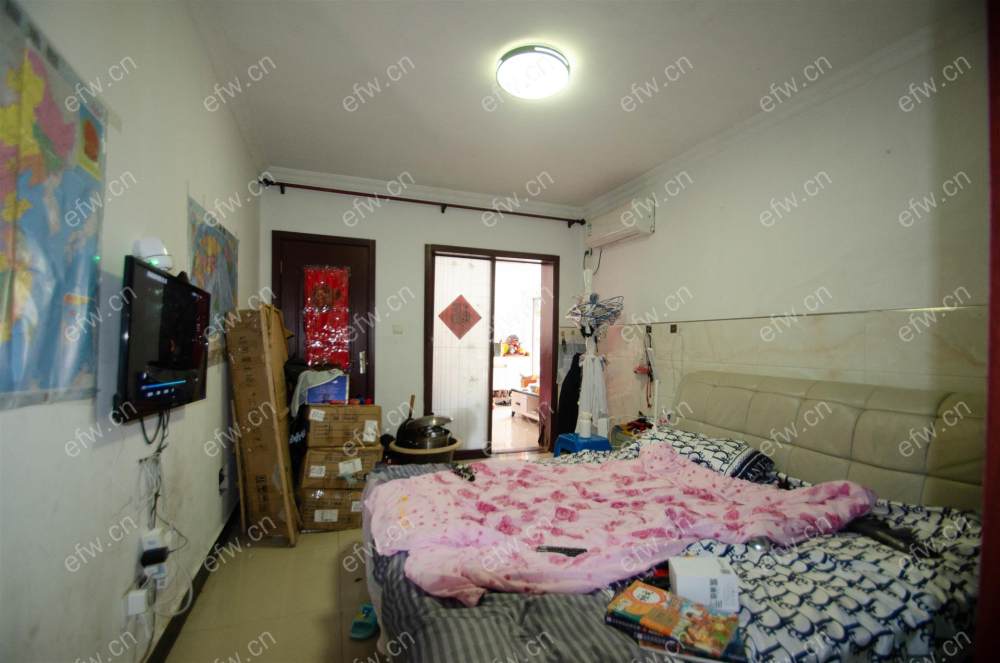 一楼单院已搭已开门 简装两房全明户型