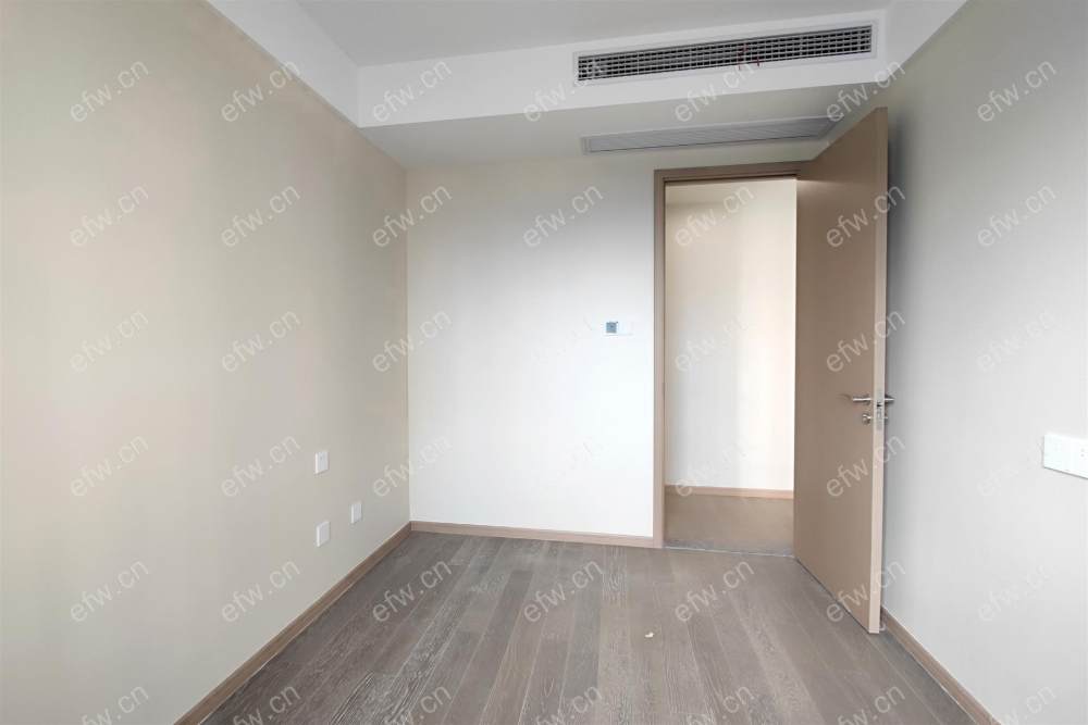 新城天一府 房东买后从没住过 看房密码 诚心出售