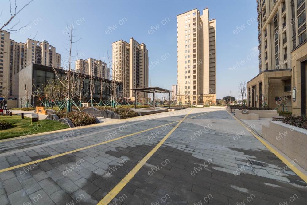 精装修双阳台对外出售