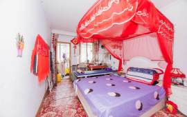 village 经典room房 东边户 全明 精装修！