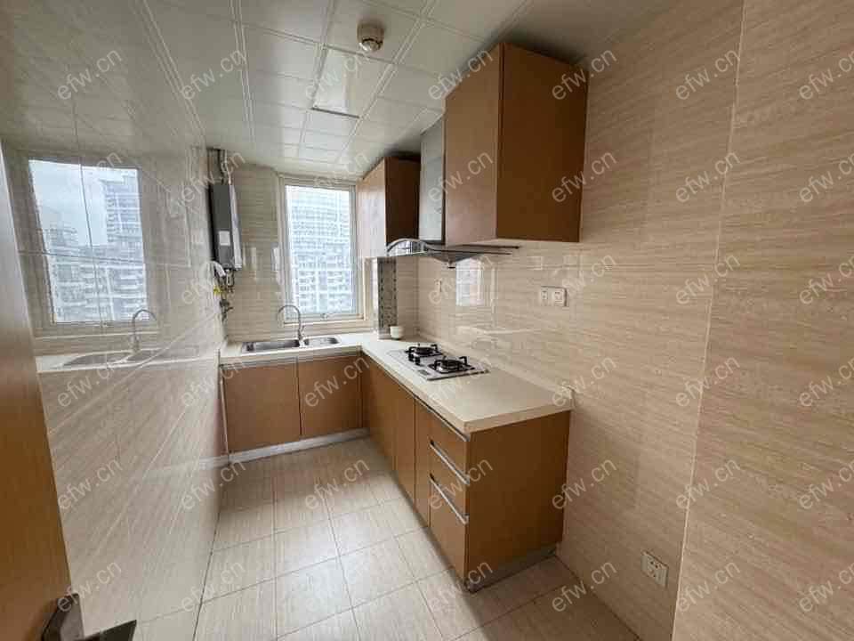 精装三房,,,拎包入住,,,,