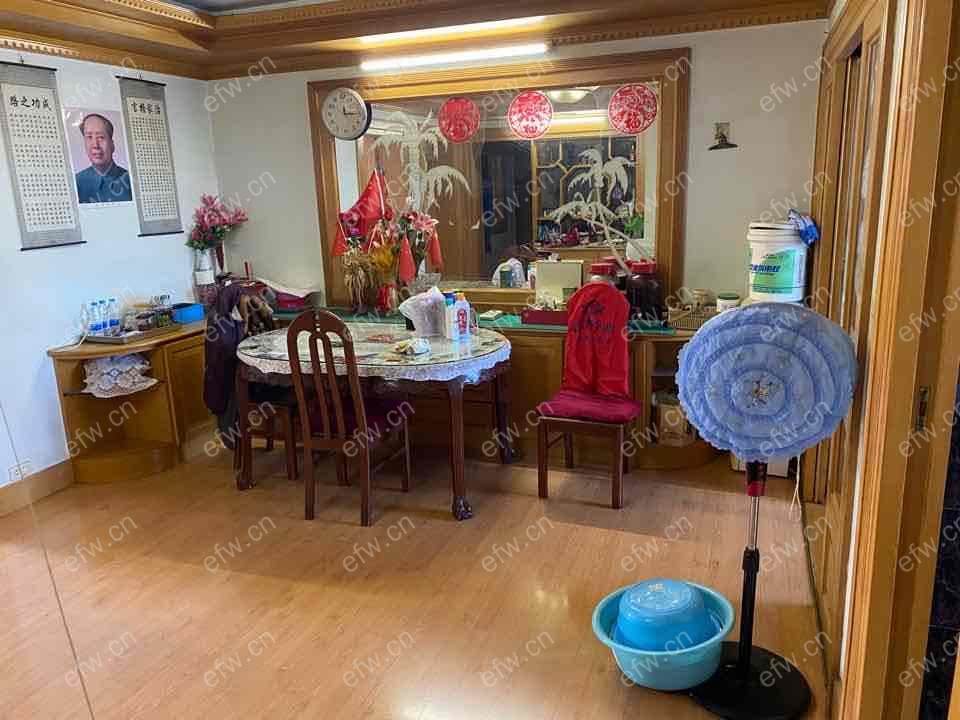 堵巷精装3室  随时看房 拎包入住