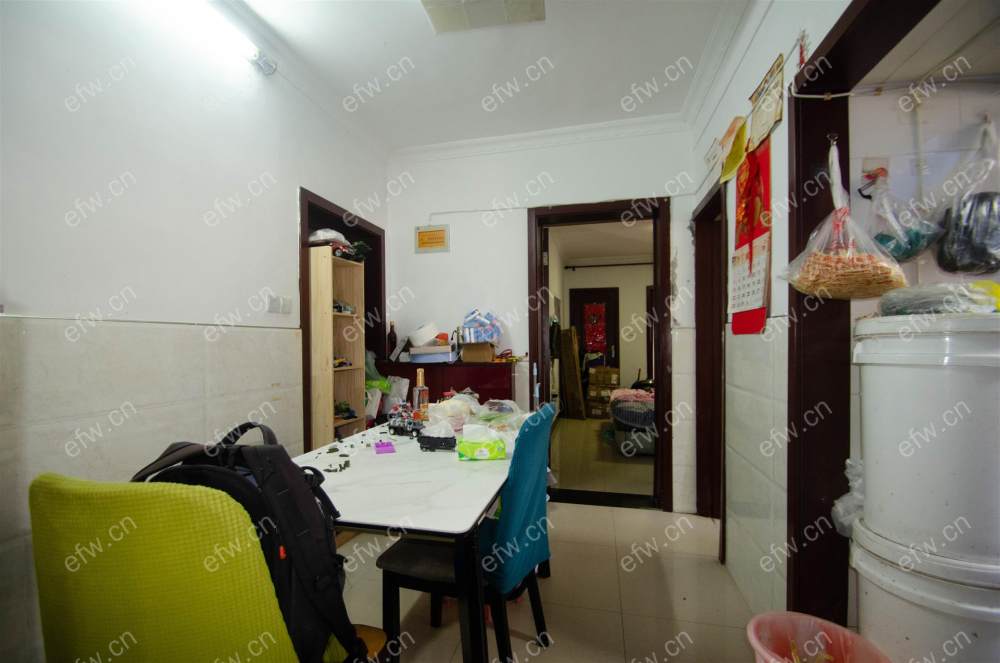 一楼单院已搭已开门 简装两房全明户型