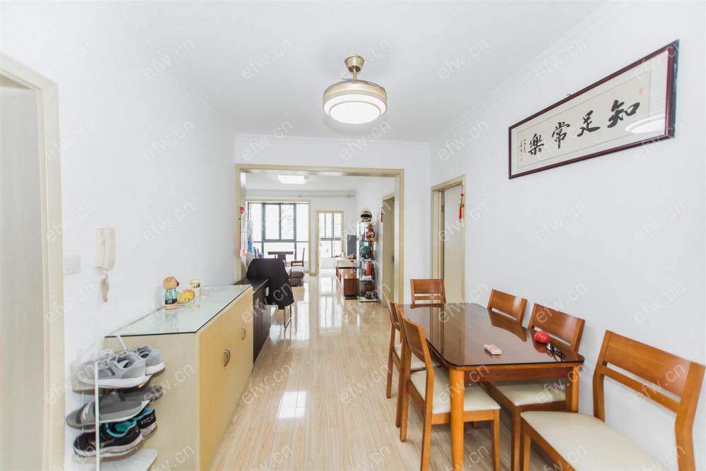 长江路小高层精装2房
