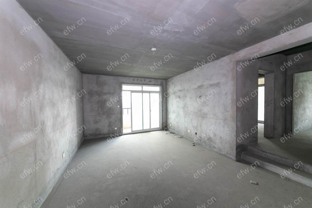 清水毛坯，户型好楼层中层