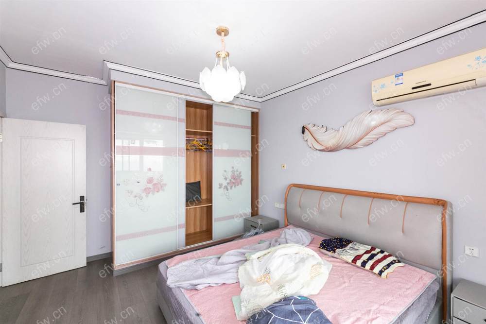 自住精装三室两厅一卫