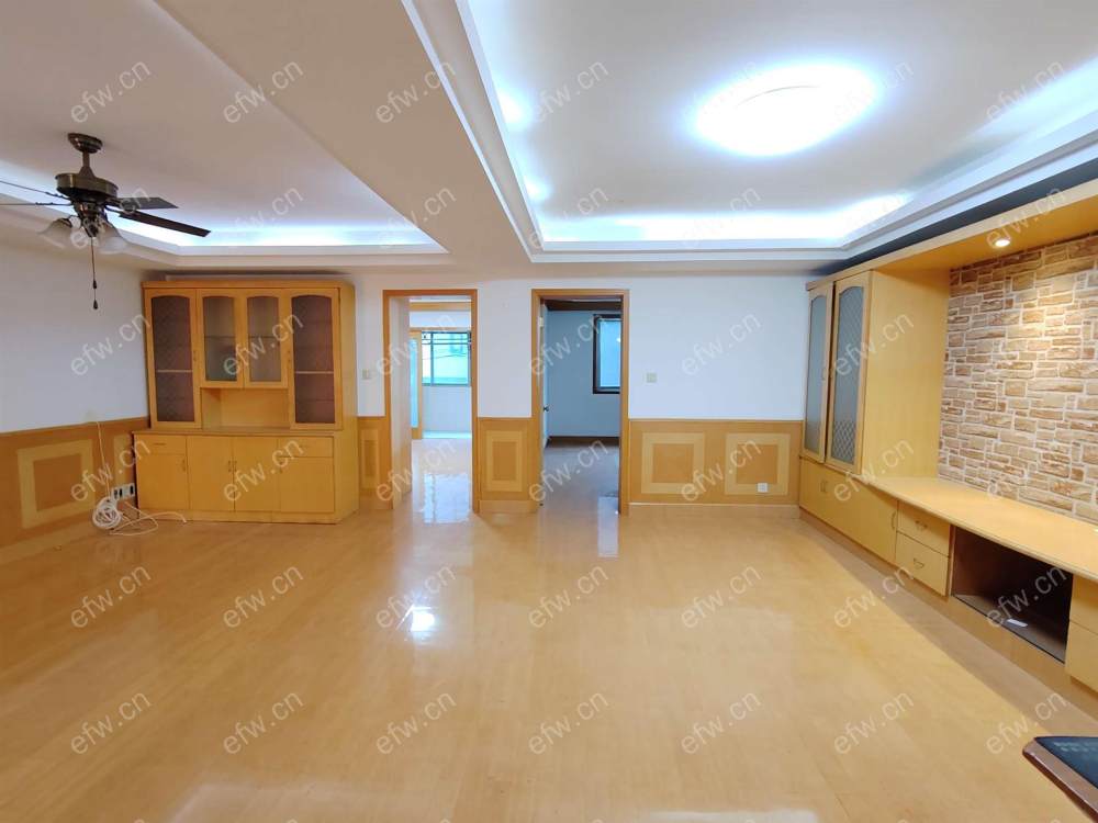 通扬新村精装3室  随时看房 拎包入住