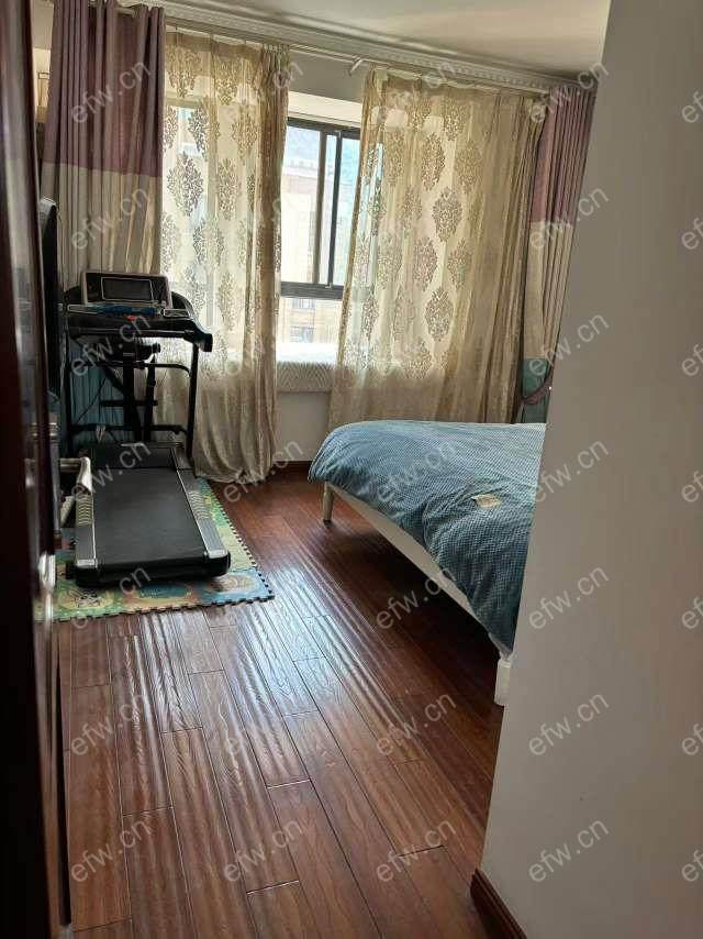 精装三房，设施齐全，拎包入住