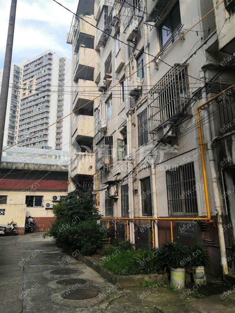 靖海新村 3室1厅