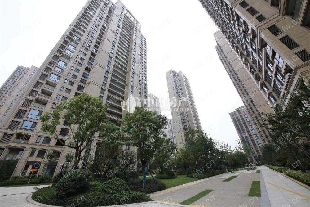 婚装全明东边户3房,融创运河壹号府 格局工整合理