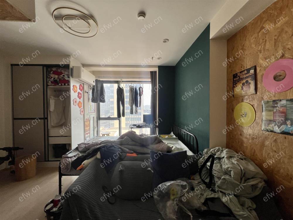 万荟城精装一室 地铁口