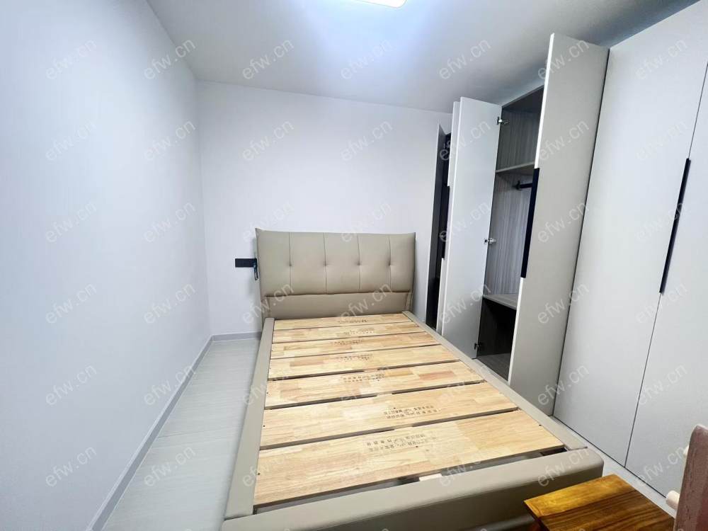 芦庄一区精装2室  随时看房 拎包入住